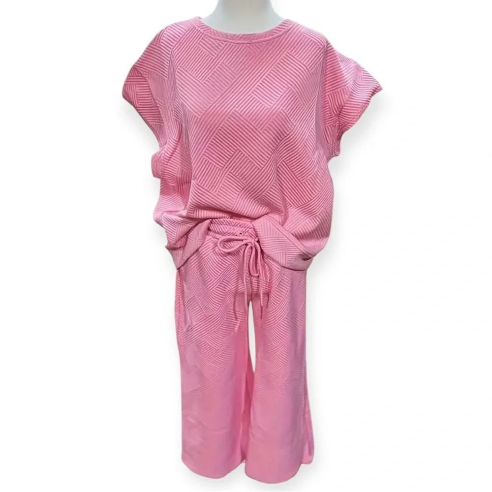 Patterned Cropped Pant & Top Set NWT - Picture 3 of 13